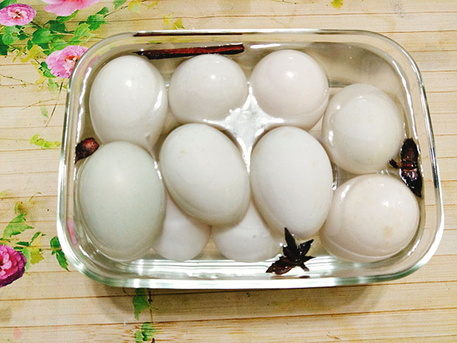 cách làm trứng muối, trứng muối, cách làm trứng muối ướt