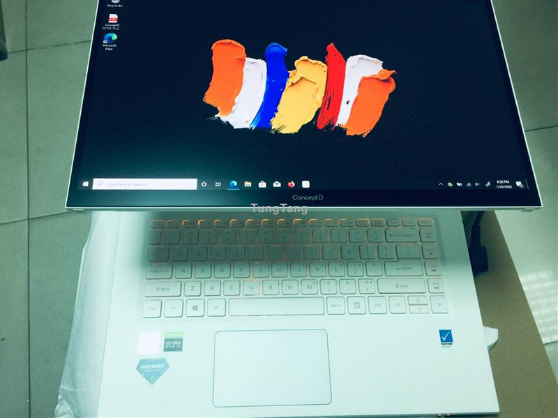 Máy New, giá 50% Laptop Đồ họa ConceptD 7 Ezel CC715-71-7940 - Tung Tăng