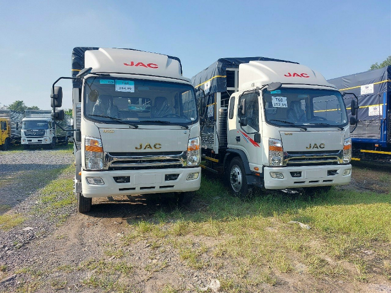 Cần bán xe tải JAC N900 tải 9 tấn thùng sài 7m đời 2022 - Tung Tăng