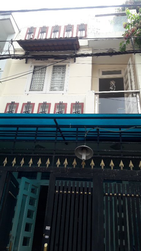 1 trệt 2 lầu, 4 phòng ngủ trung tâm quận tân phú - Tung Tăng