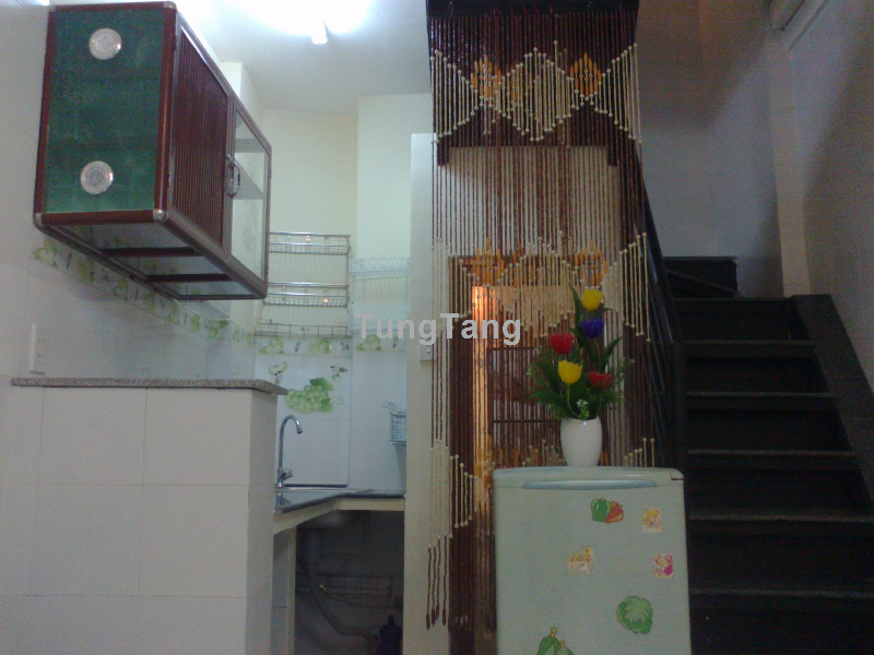 Cho thuê nhà chính chủ 1 trệt 2 lầu trong hẽm 69 Nguyễn Cư Trinh Quận 1 - Tung Tăng